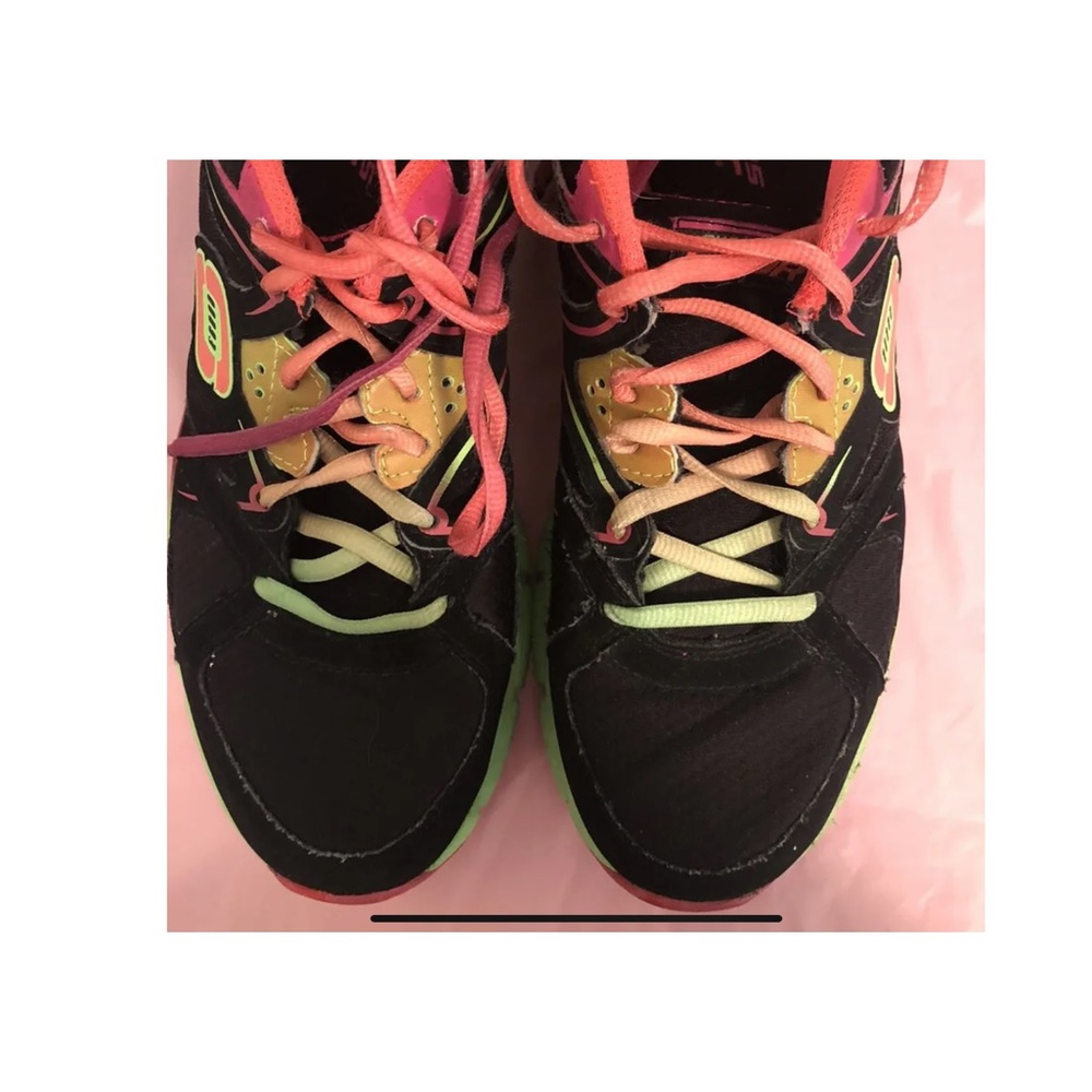Skechers Sport Women’s Running Shoe 9 1/2 Pre Owned Like New!